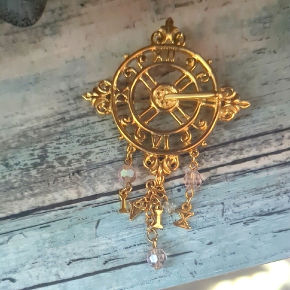 Vintage signed Stunning "Kirks Folly" Clock Signed Brooch